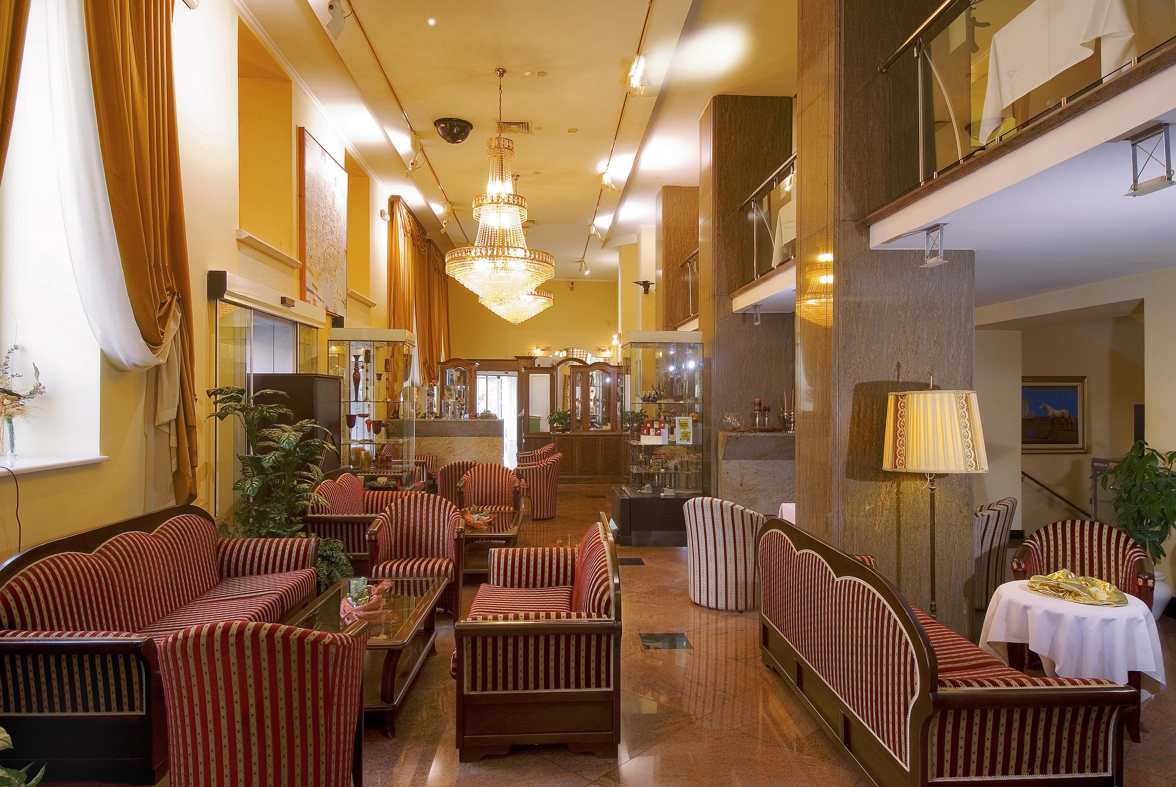 Palazzo President Hotel สปลิท ภายนอก รูปภาพ